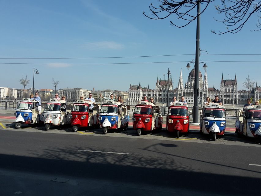 Budapest: Private City Tuk-Tuk Tour & Boat Cruise - Crossing the Danube to Gellért and Castle Hill