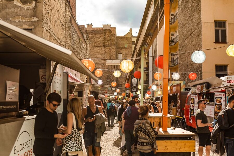 Budapest: Private Custom Tour with a Local – Icons & Gems - The value of a personal host