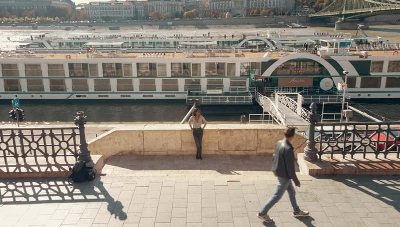 Budapest: Private Drone Photo Walking Tour with Photos - Who should book this private walk?