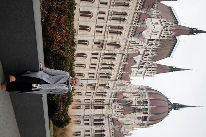 Budapest Private Guided Tour with Photoshoot - Big(3hrs) - St. Stephen’s Basilica in 20 minutes