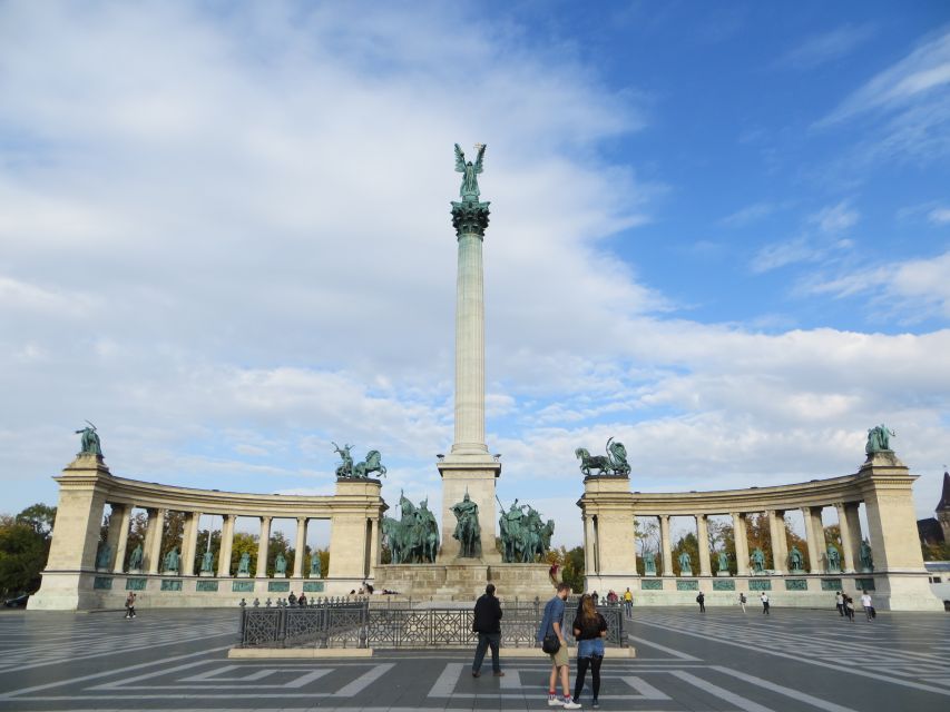 Budapest: Private Luxury Sightseeing Tour - Budapest in one well-planned half day