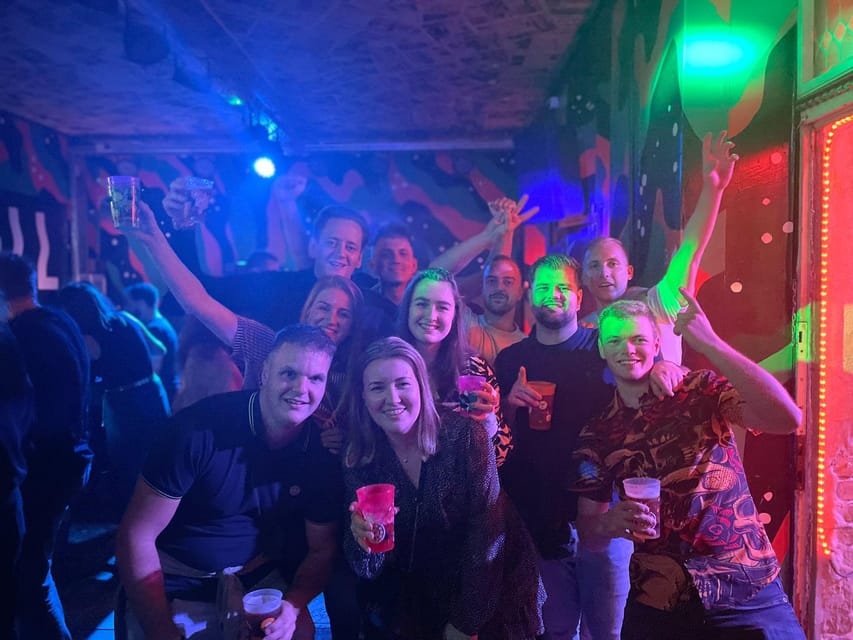 Budapest: Private, Personalized Pub Crawl, 3 drinks included - The first 75 minutes at a local bar
