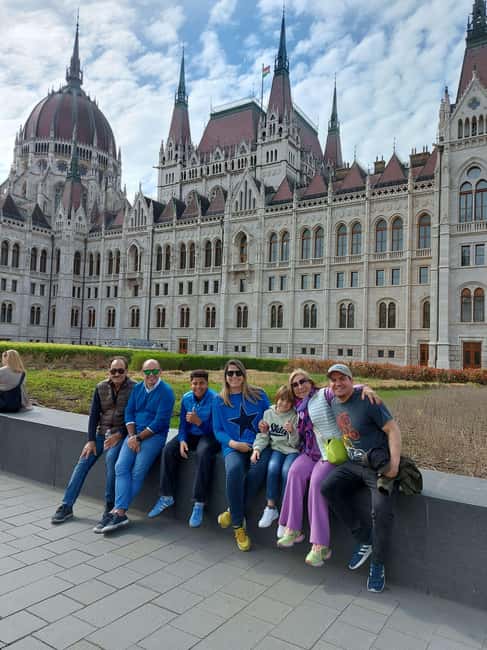 Budapest: Private Tour with a Local - Languages, Timing, and Booking Details That Matter