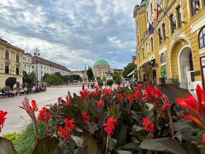 Budapest: Private Walking Tour with a Local Guide - What the $47 price really buys you