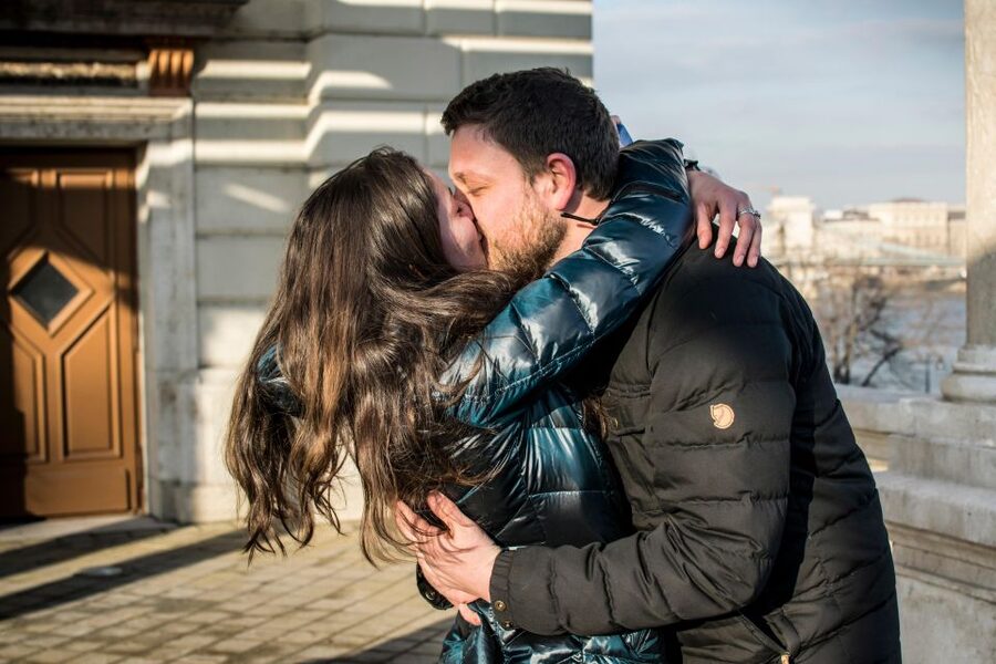 Budapest: Proposal Photos at enchanting Fisherman's Bastion - The photo package and delivery time