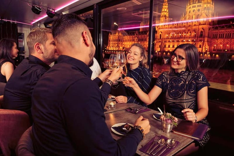 Budapest: Prosecco Dinner Cruise with Live Music - A four-course dinner with Hungarian touches