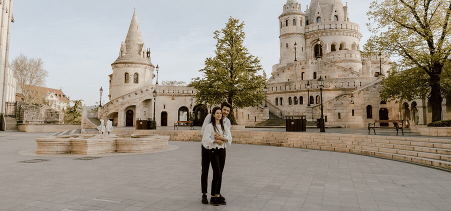 Budapest: romantic photoshoot at Buda's iconic sightseeings - Cancellation and payment flexibility