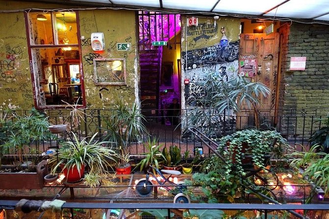 Budapest Ruin Bars Evening Walking Tour with Drinks & Snacks - Small groups and the social side