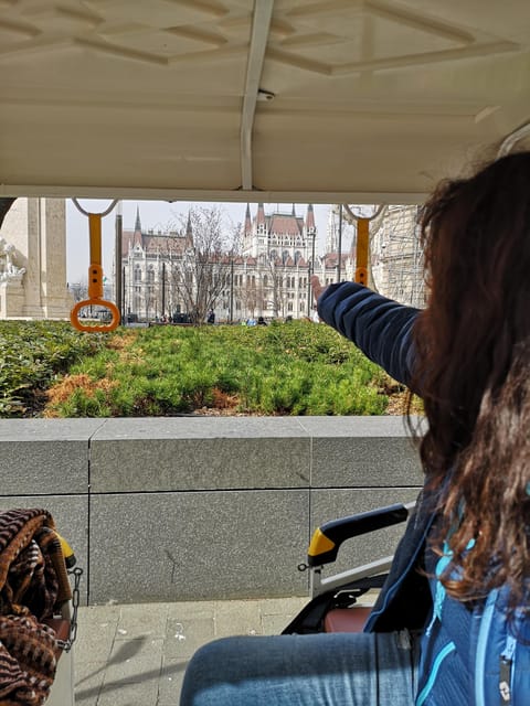 Budapest: Sightseeing Tour by Electric Tuktuk - Key points at a glance