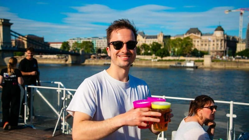 Budapest: Sip & Sail Danube Cruise with Unlimited Beer - Why the Danube is the right place to see Budapest