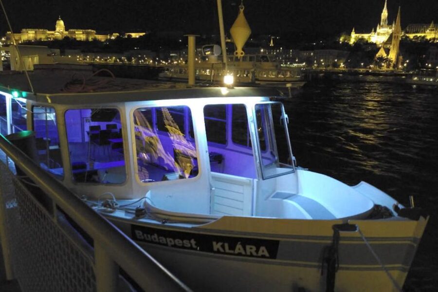 Budapest: Stag Party Boat with Beer and Wine - Key points to know before booking