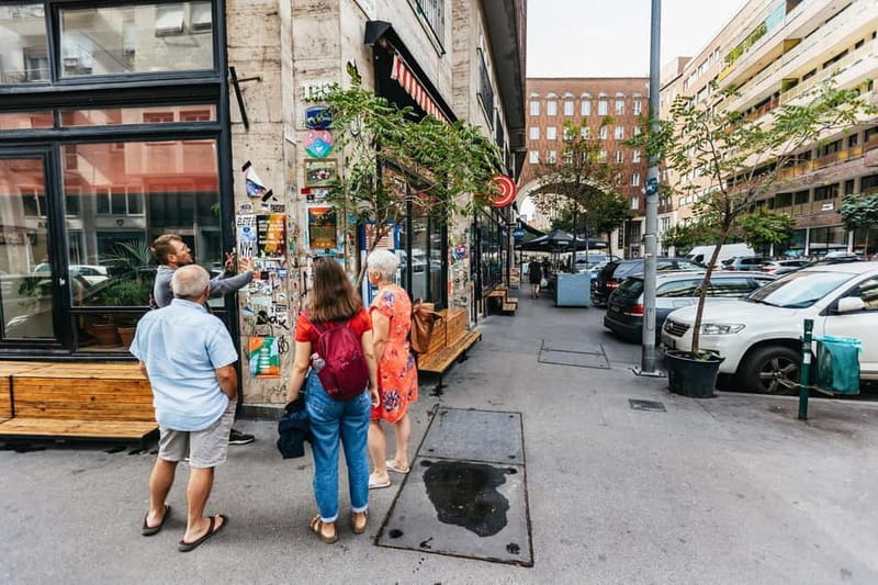 Budapest: Street Art and Underground Movements Walking Tour - The finish at Központ and what to clarify