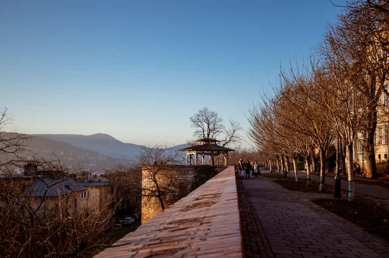 Budapest: The WWII Siege of Buda Castle & Bomb Shelter Tour - What the route feels like in practical terms