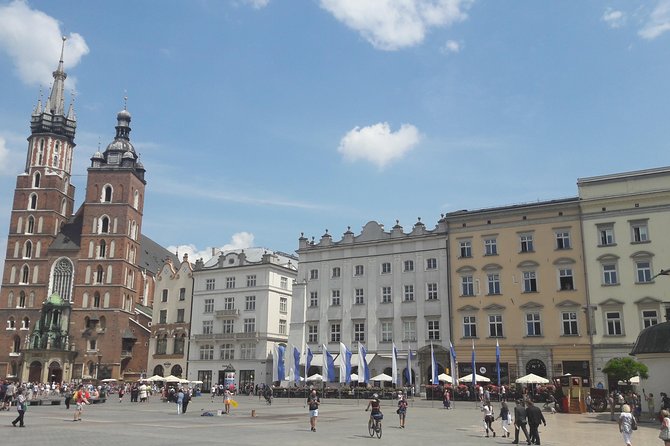 Budapest to Krakow private transfer - From your Budapest address to the Slovak border