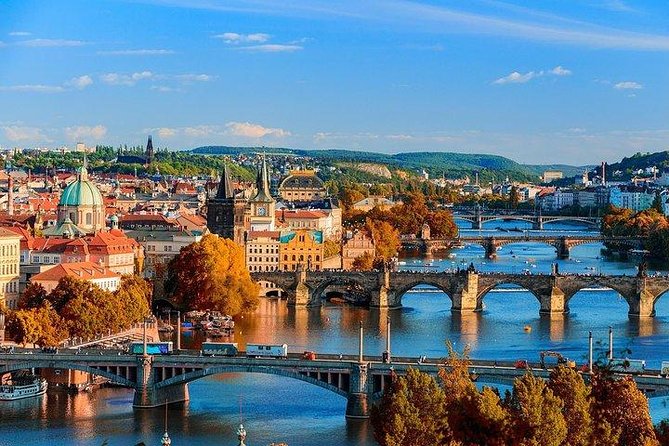 Budapest to Prague Private transfer with 2 hour sightseeing stop - Why this Budapest to Prague transfer makes sense