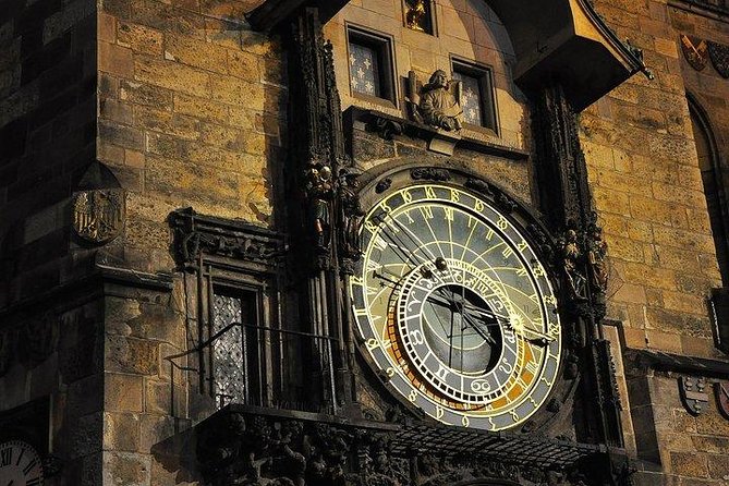 Budapest to Prague Private transfer with 2 hour sightseeing stop - Should you book the Budapest to Prague transfer?