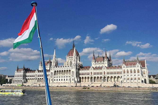 Budapest to Szentendre bike & boat tour - A Drink Break at Római Bank
