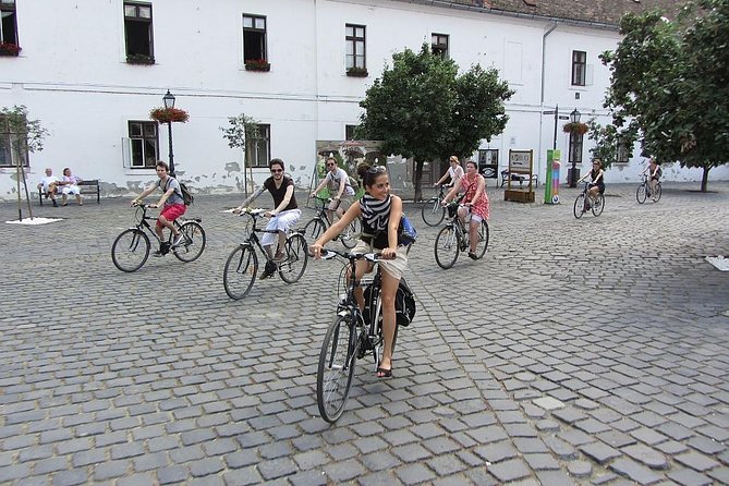 Budapest to Szentendre bike & boat tour - Fitness, Bikes, and Group Size