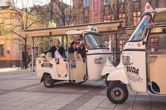 Budapest TukTuk Private Tour with Goulash Soup in the Downtown - Why a tuk-tuk works well in Budapest