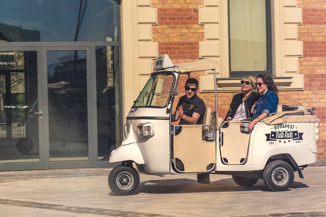 Budapest TukTuk Private Tour with Goulash Soup in the Downtown - Crossing the Danube by Liberty Bridge