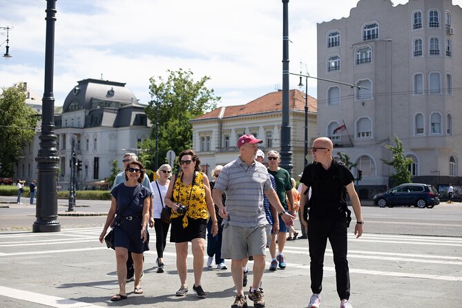 Budapest Urban Walk - Budapest City Tour with Cake & Coffee - Coffee, cake, and a pause in the route
