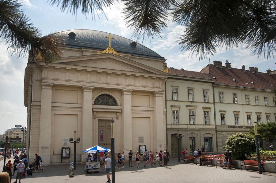 Budapest Walking Tour with a Professional Local Guide - Parliament and Pest’s grand civic face