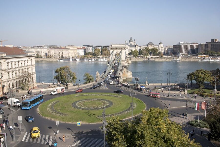 Castle District & Pest Driving Tour with Danube River Cruise - What the $63 Price Gets You