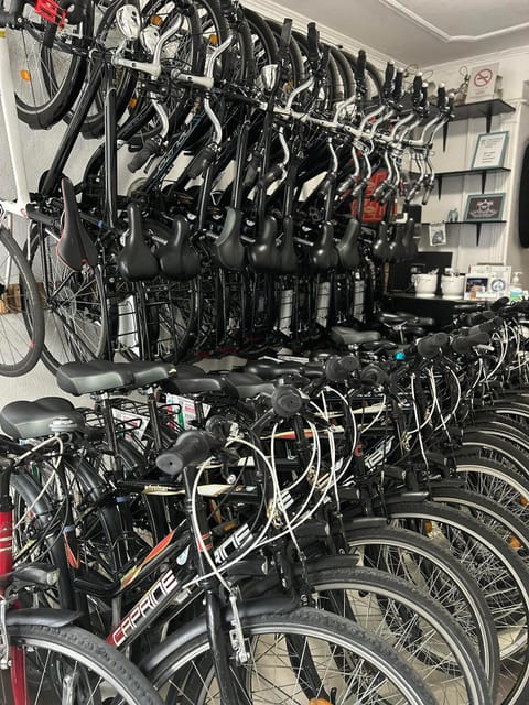 Choose a bicycle and make your own tour in Budapest-24 hrs - How to plan your first day on two wheels