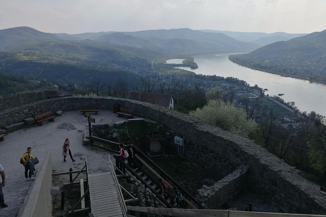 Danube Bend Privately with full board - The short Danube riverside stops