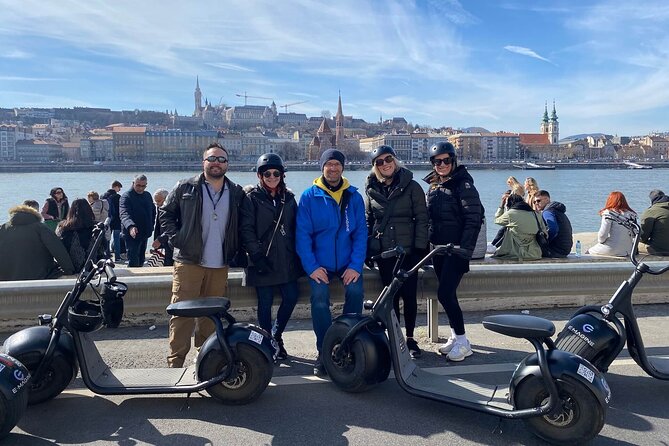 E-Scooter Half-Day Private Tour in Budapest with Food Tastings - Guides, photos, and the private-tour advantage