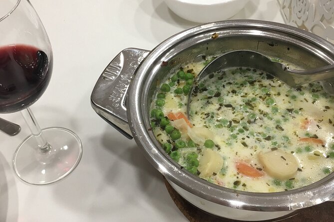 Easy Cooking Class Budapest - with Market Walk (local wine & pálinka included) - How personal is a maximum-12-person cooking class?