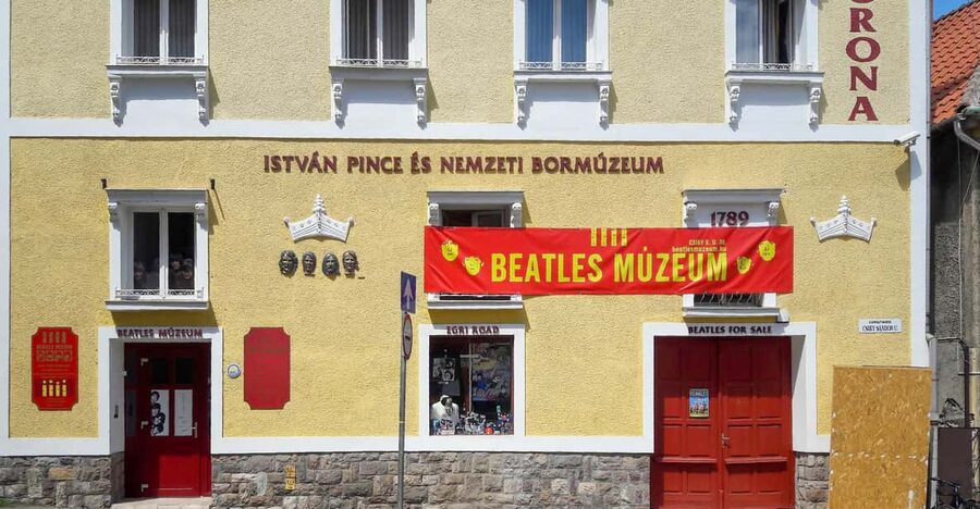 EGRI ROAD BEATLES MUSEUM - Starting in the cellar with film and context