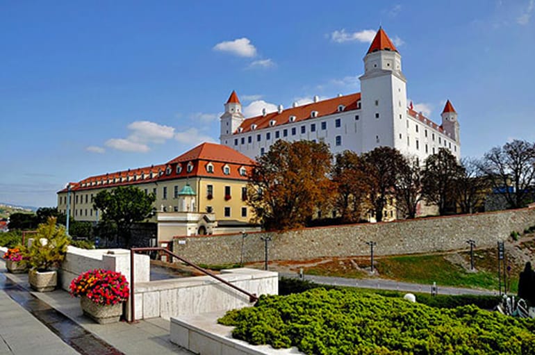 From Budapest: Bratislava Day Trip - Key points to know before booking