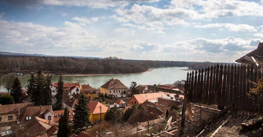 From Budapest: Danube Bend Full-Day Private Tour with Lunch - Why the Danube Bend makes a good day out