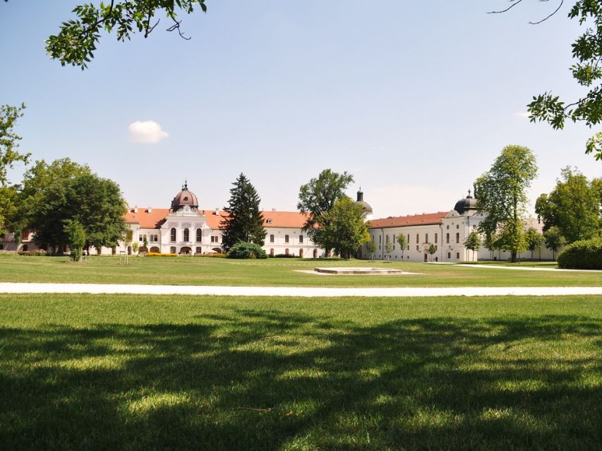 From Budapest: Gödöllő Royal Sissi Guided Tour - What the guides add to the experience