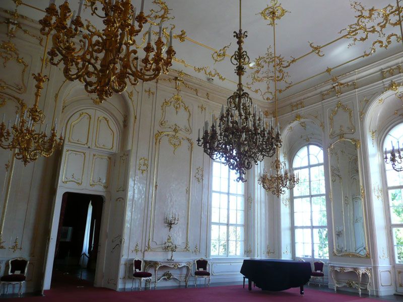 From Budapest: Gödöllő Royal Sissi Guided Tour - Group size, comfort, and pace