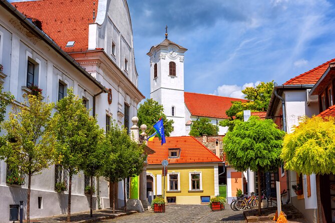 Godollo Sisi Castle and Szentendre Full-Day Private Tour from Budapest - Wandering around Fő tér and the cobbled lanes