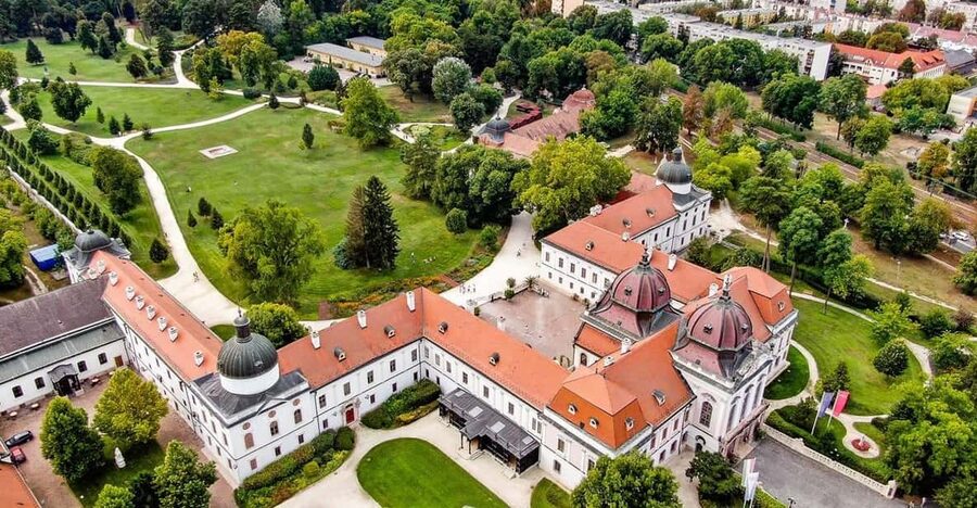 Godollo: The Royal Palace of Gödöllő Ticket - Walking through Sisi and Franz Joseph’s apartments
