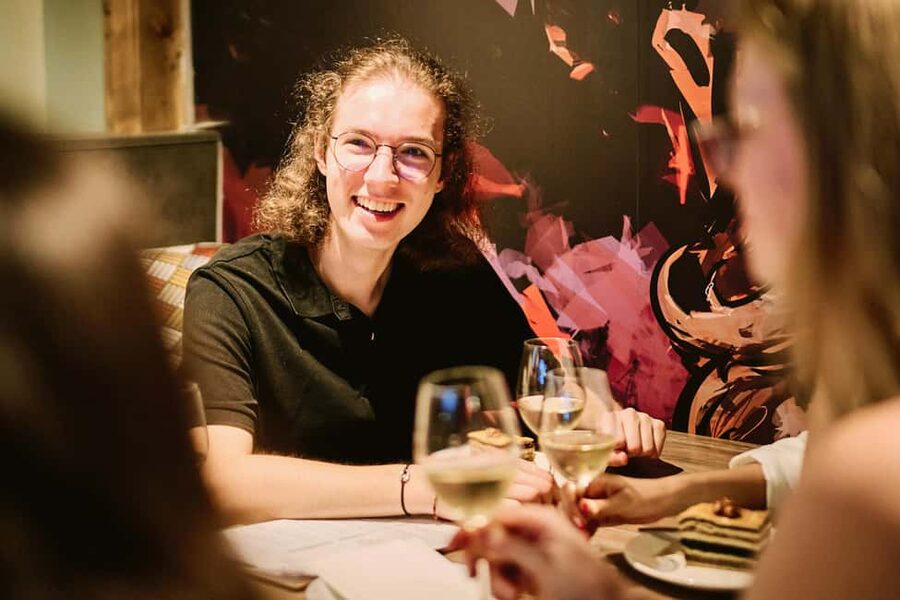 Guided Tipsy Food Tour with Drinks Included in Budapest - Why the guides matter so much