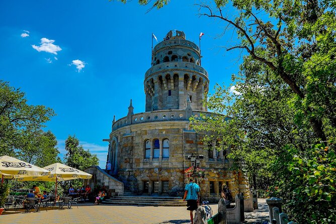 Hiking + Chairlift ride + viewpoints in Budapest - From Széll Kálmán tér to the Buda Hills