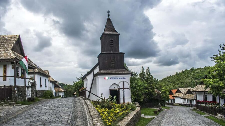 Hollókő Ethnographic Village: Day Tour from Budapest - Access, timing, and what to bring