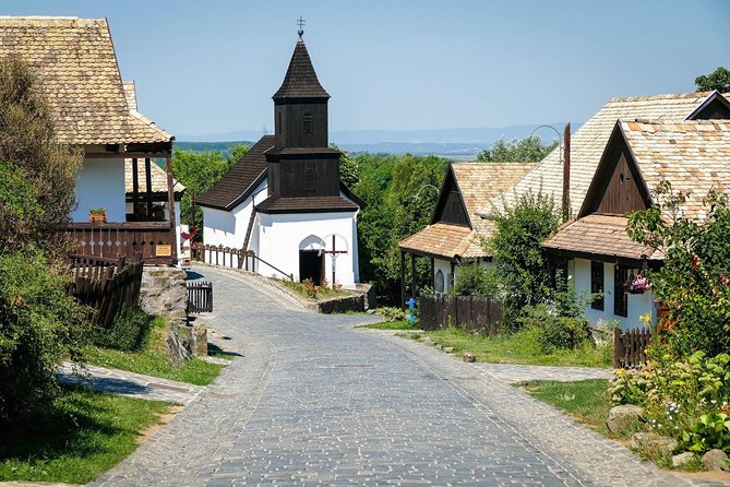 HOLLÓKŐ UNESCO World Heritage site + Eger Castle Private guided tour - Door-to-door transport makes the long day easier