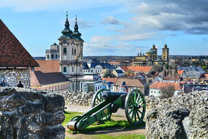 HOLLÓKŐ UNESCO World Heritage site + Eger Castle Private guided tour - Who should book this Budapest day trip?