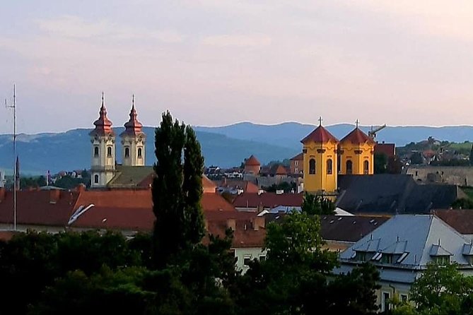 Home to Bull's Blood red wine! Eger with winetaste private tour - Leaving Budapest at 9:00 a.m.