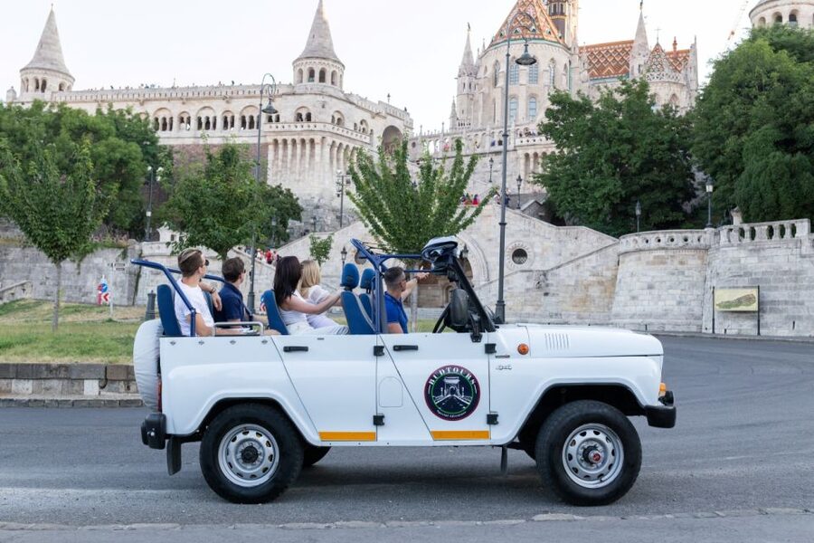 Iconic Budapest tour with Classic Russian Jeep and G-Wagon - Why a Jeep is a smart way to see Budapest