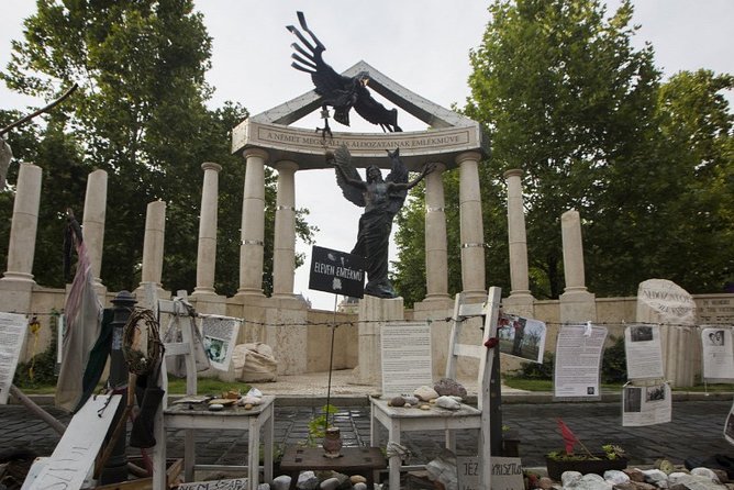 Jewish Heritage / Full tour - The Jewish Museum and Theodor Herzl’s birthplace