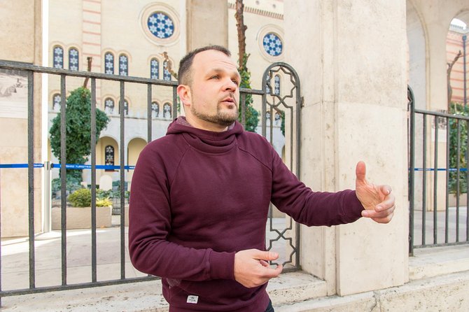 Jewish Heritage in Hungary with a Historian - Raoul Wallenberg’s statue and the moral choices of wartime Budapest