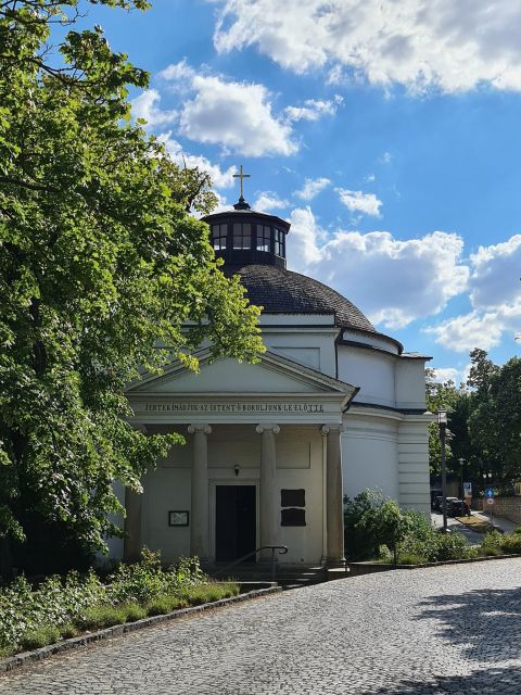 Lake Balaton and Herend Guided Tour - Balatonfüred and the Old Spa Promenade