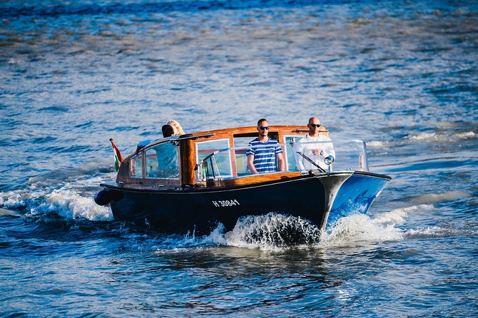 Luxurious, private day cruise with a waterlimousine to Szentendre - Drinks, comfort, and the extra-cost details