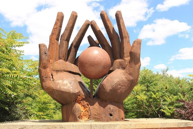 Memento Park Entrance Ticket - The 42 Statues You Will See
